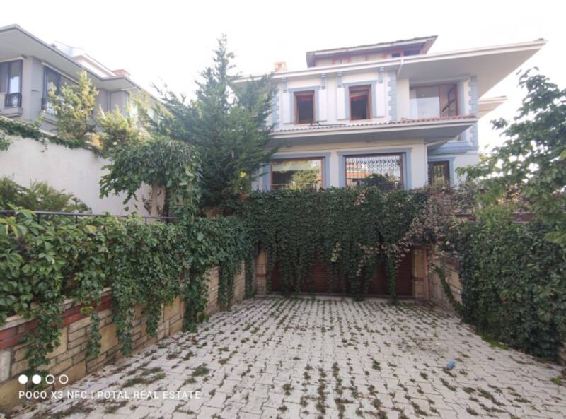 VAN EDREMİT TEPE KONAKLARINDA KİRALIK 6+2 VİLLA