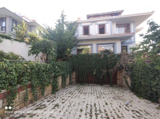 VAN EDREMİT TEPE KONAKLARINDA KİRALIK 6+2 VİLLA