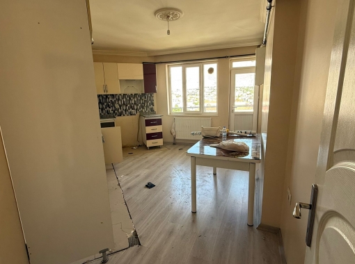 VAN AVM CİVARI SATILIK 3+1 DAİRE